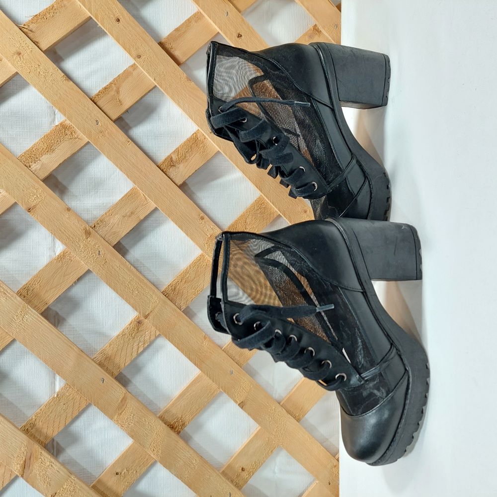 Forever 21 Black Mesh Ankle Boots with Shoe Laces Women's Size 7