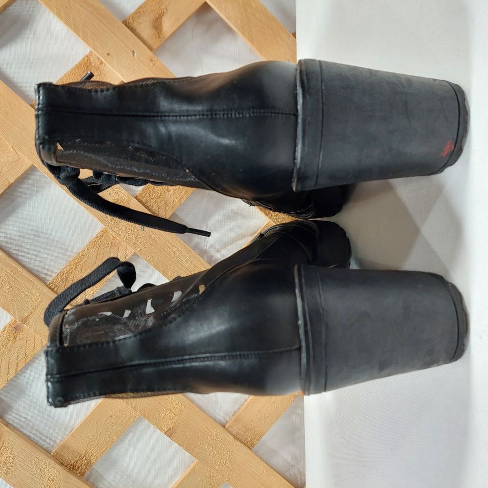 Forever 21 Black Mesh Ankle Boots with Shoe Laces Women's Size 7