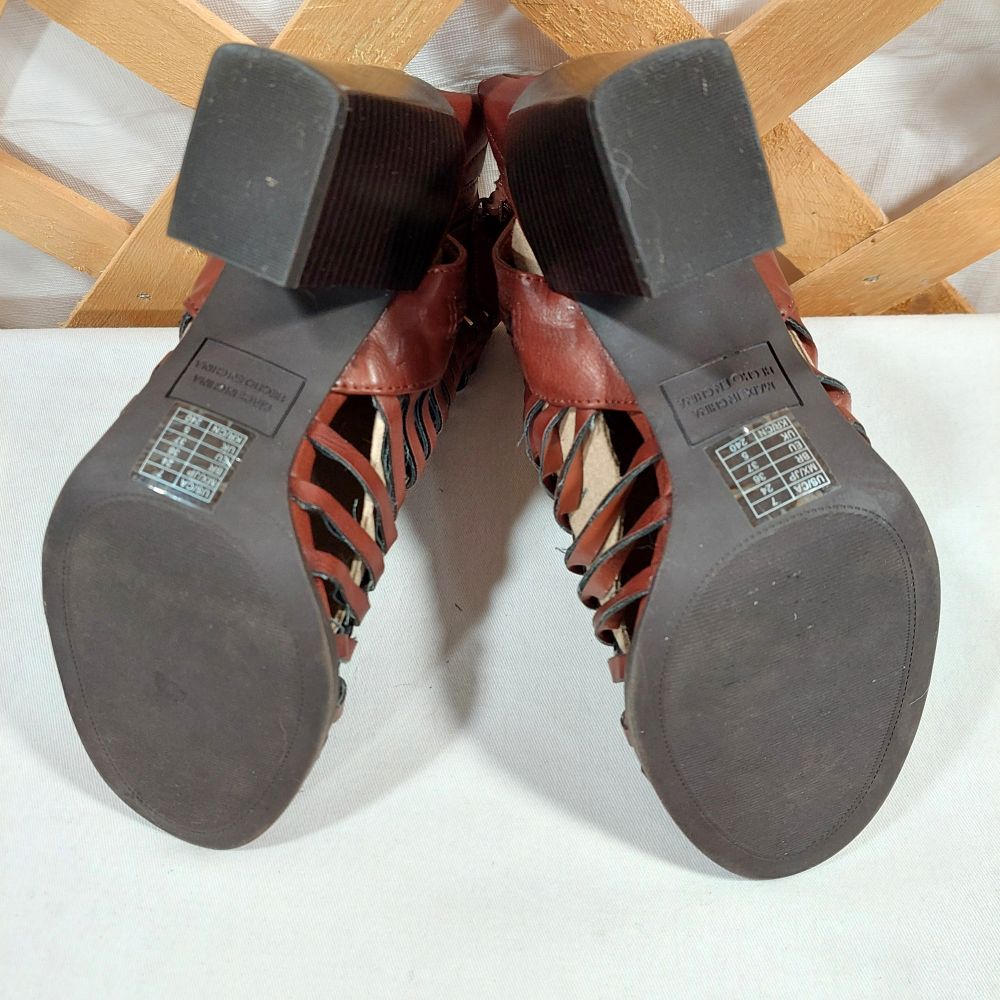 Forever 21 Multi Strap Sandal Boots Women's Size 7