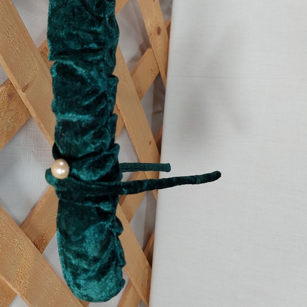 Green Padded Clothes Hanger, Velvet-Style Fabric