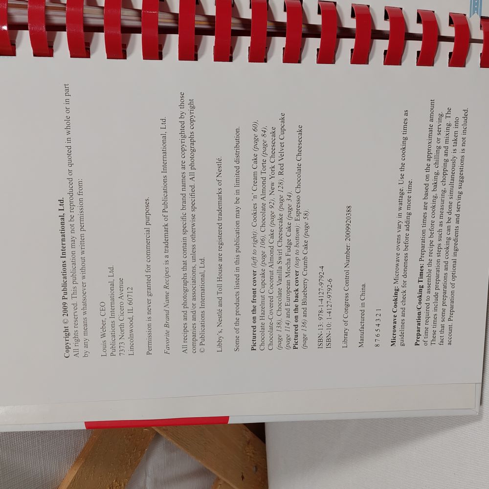 Cakes Winning Recipes Spiral-Bound Cookbook