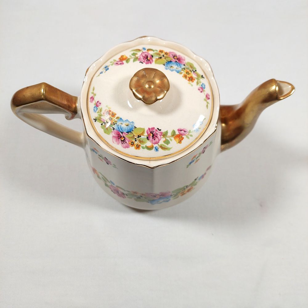 Vintage Floral Pattern Teapot with Lid No. 25585 H.M.H. Warranted 22 Carat