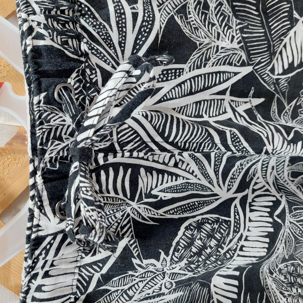Christian Siriano Tropical Theme Shorts Women's Size Medium
