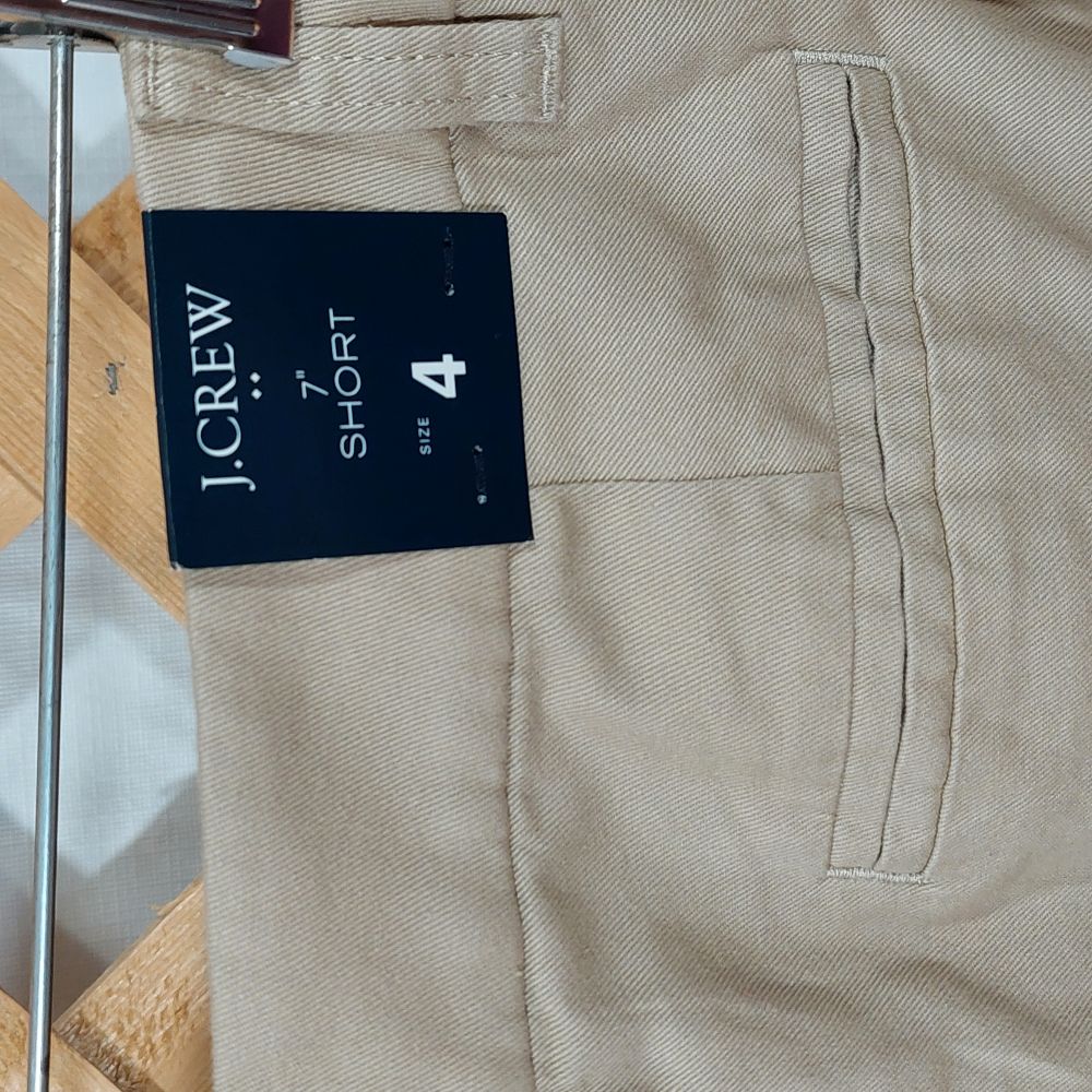 Re-Imagined by J. Crew Beige 7" Shorts Women's Size 4