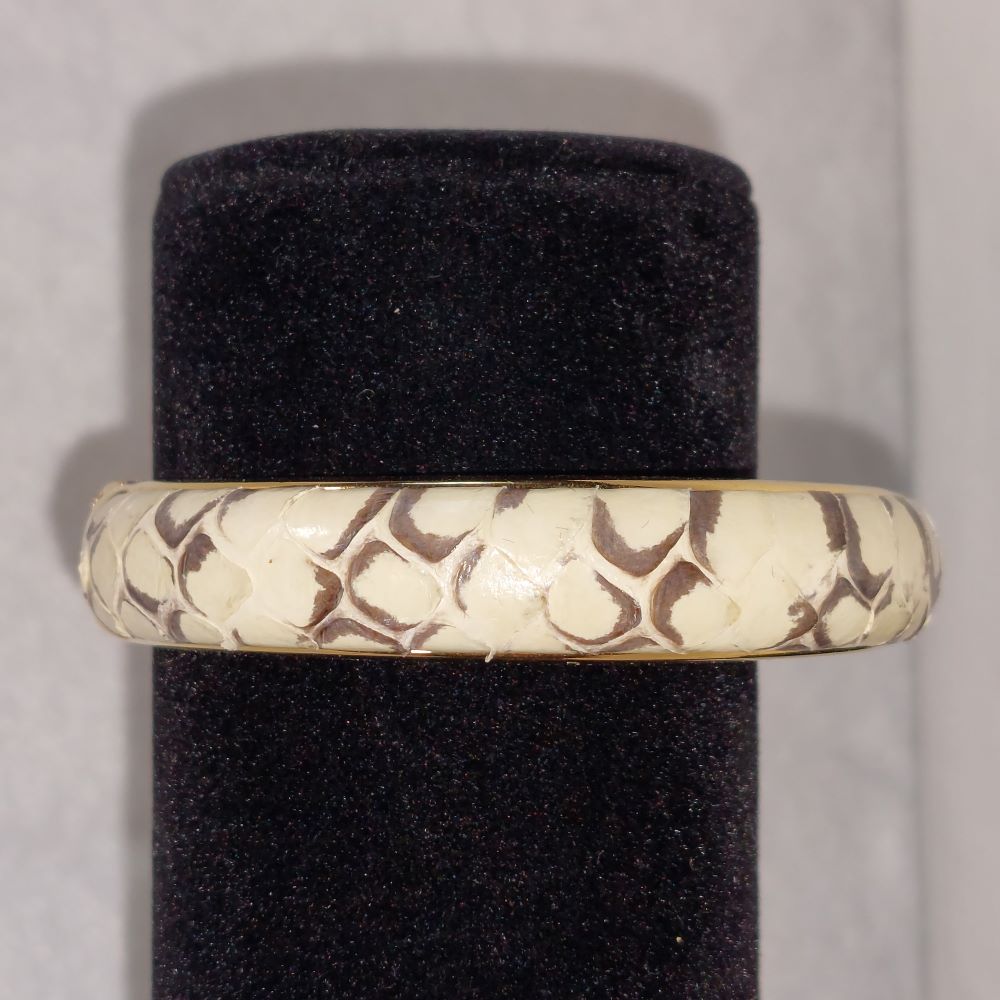 Bracelet Artificial Snakeskin Pattern