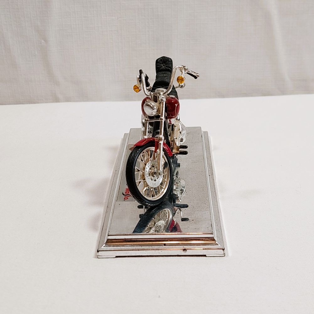 Maisto Harley Davidson Model Toy Motorcycle FXDWG Dyna Wide Glide