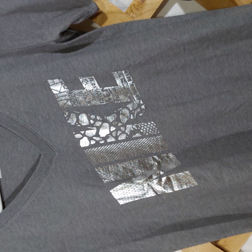 The Nike Tee for Women Athletic Cut Size Small