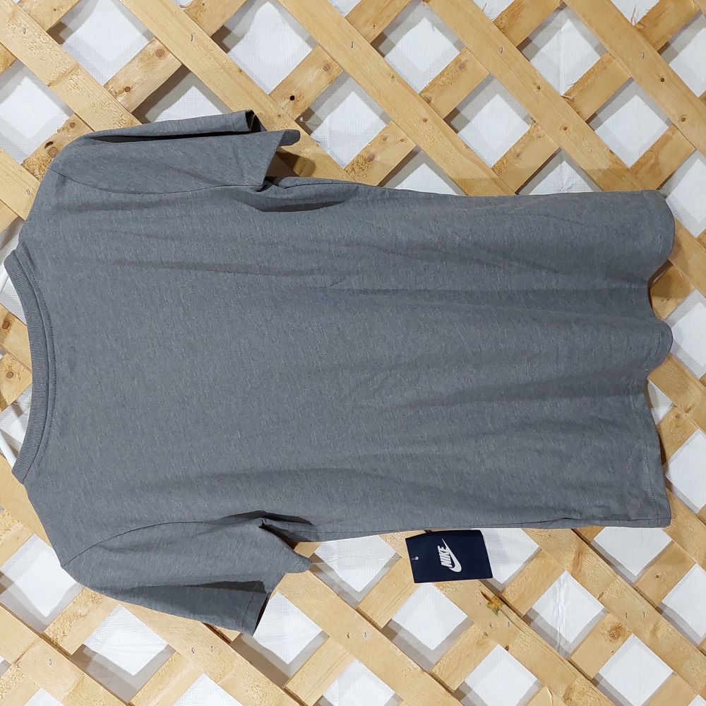 The Nike Tee for Women Athletic Cut Size Small