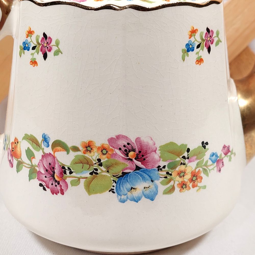 Vintage Floral Pattern Teapot with Lid No. 25585 H.M.H. Warranted 22 Carat