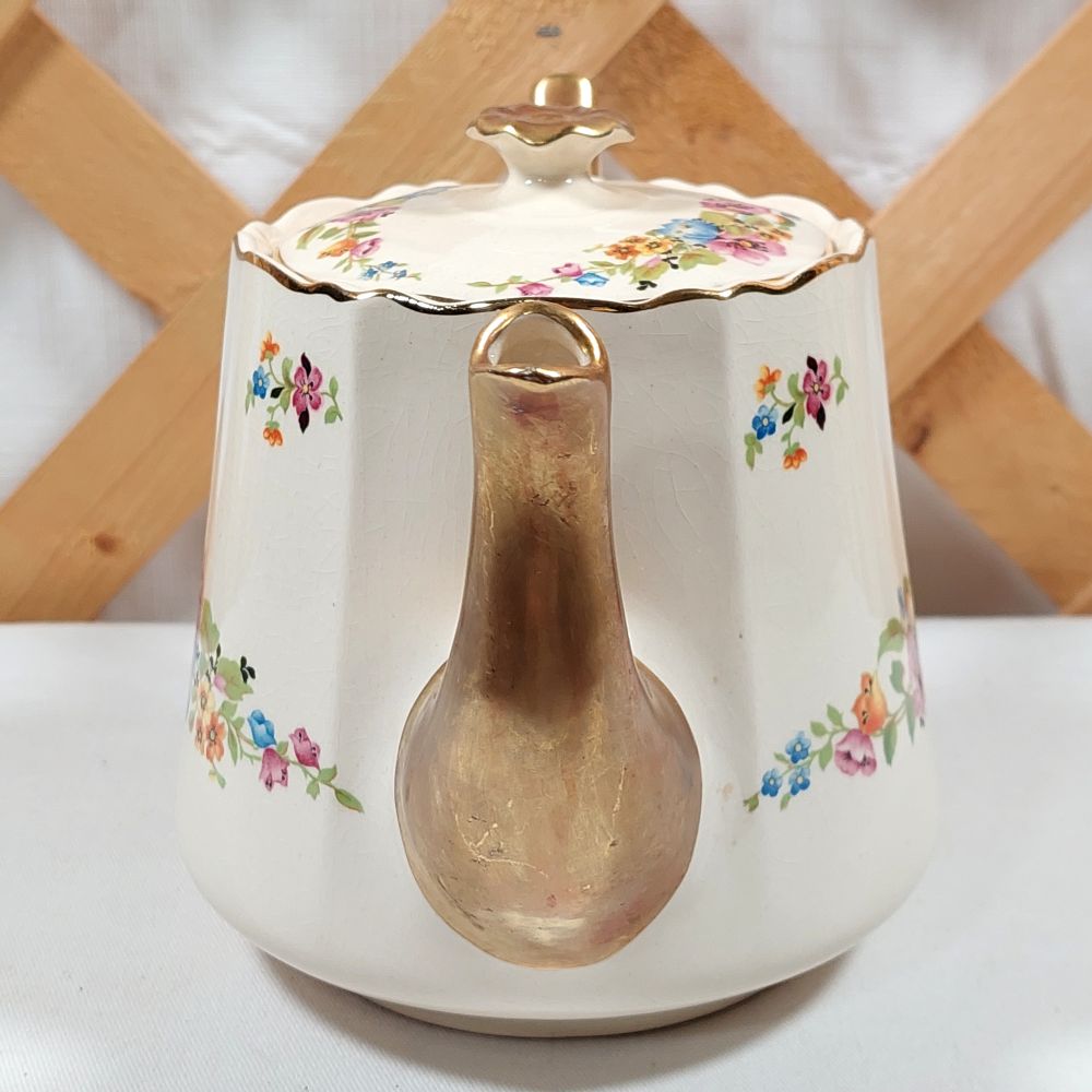 Vintage Floral Pattern Teapot with Lid No. 25585 H.M.H. Warranted 22 Carat