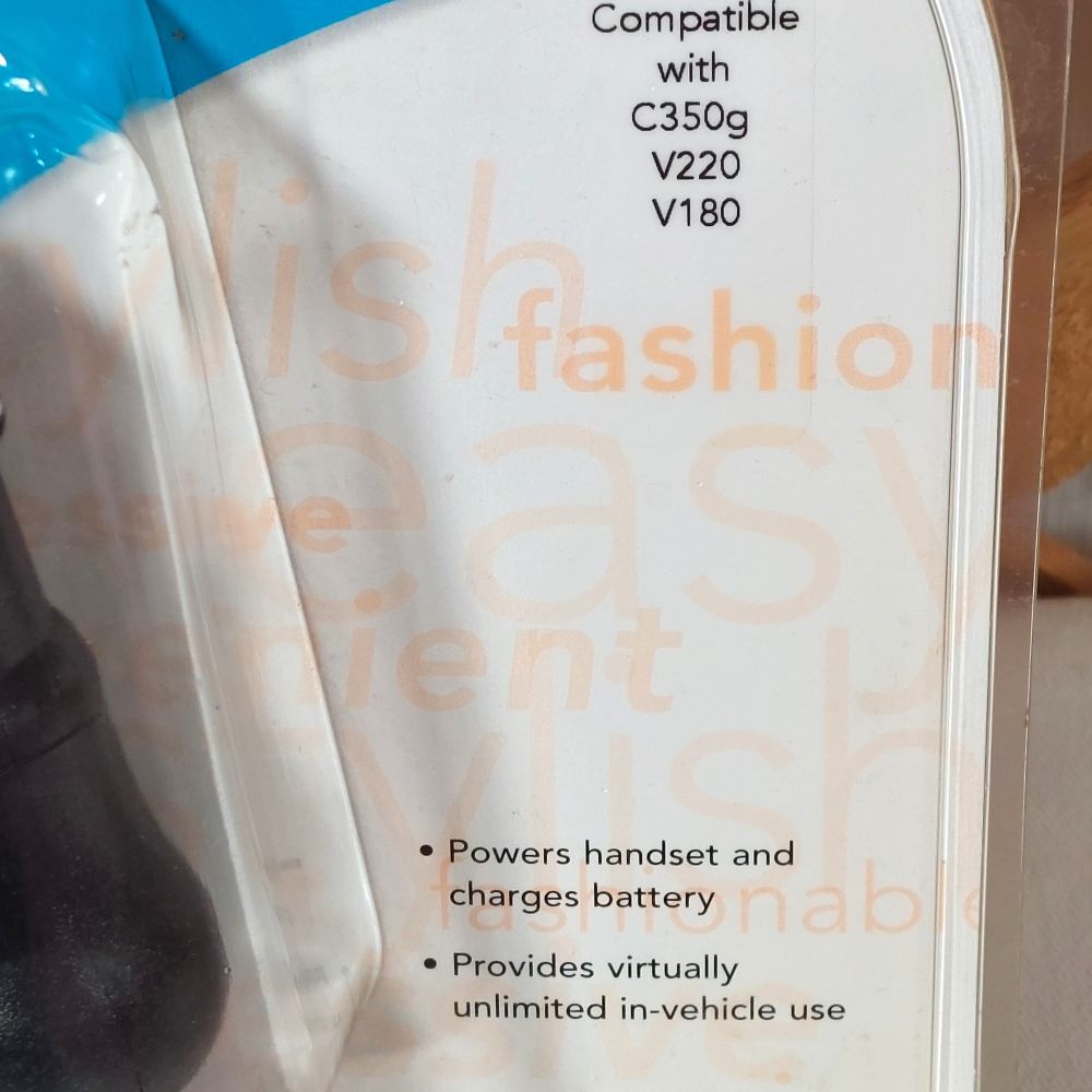 Cingular Vehicle Power Charger for Motorola Handsets C350g V220 V180