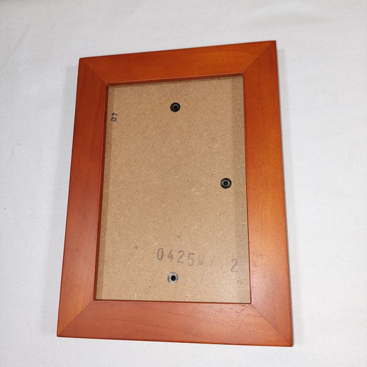 The Weston Gallery Linear Walnut 4 x 6 Picture Frame