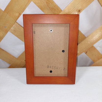 The Weston Gallery Linear Walnut 4 x 6 Picture Frame