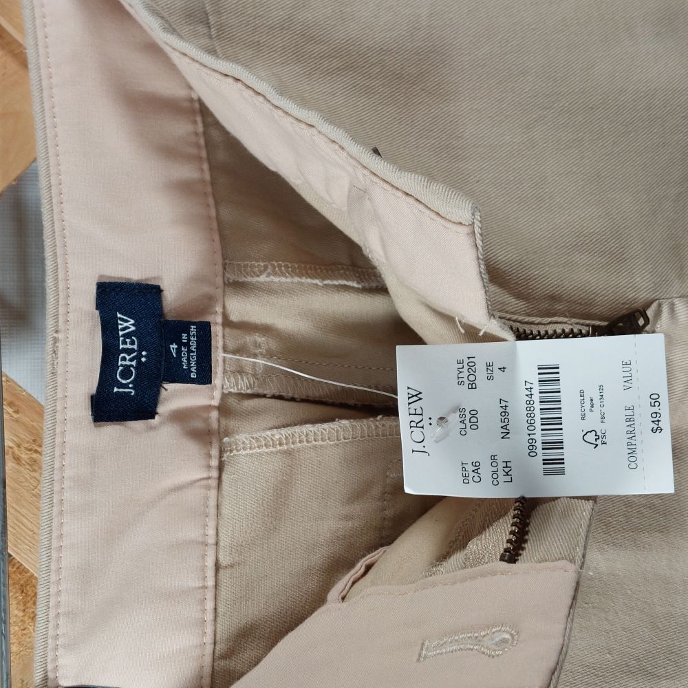 Re-Imagined by J. Crew Beige 7" Shorts Women's Size 4