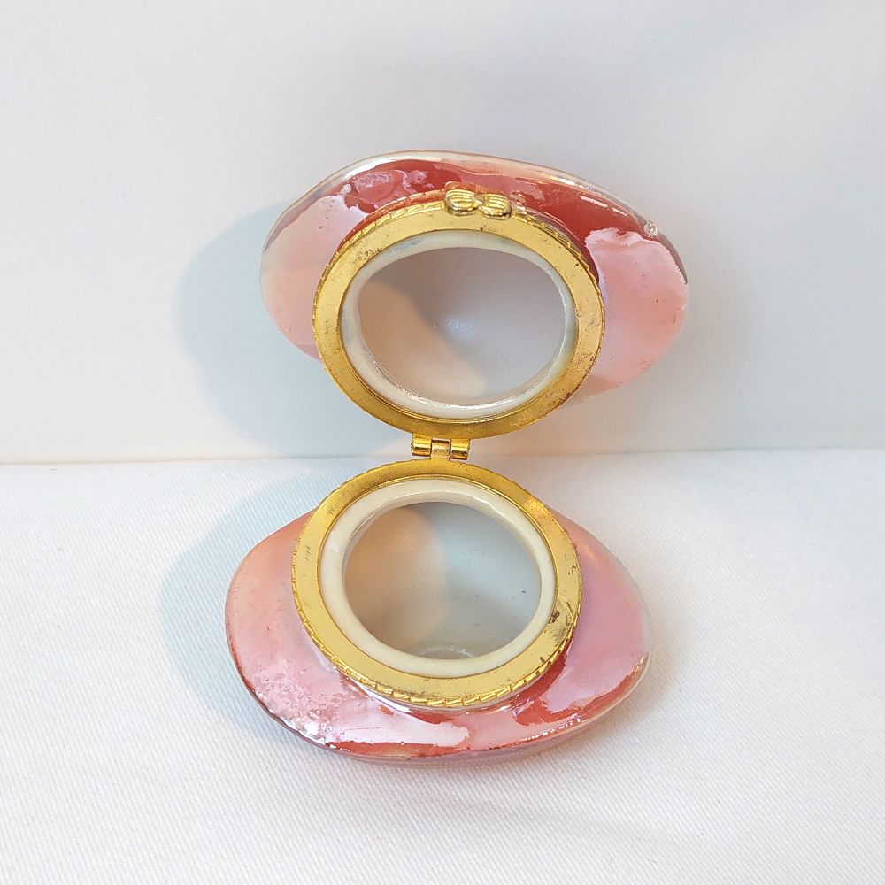 Seashell Shaped Multi-Color Lidded Trinket Dish
