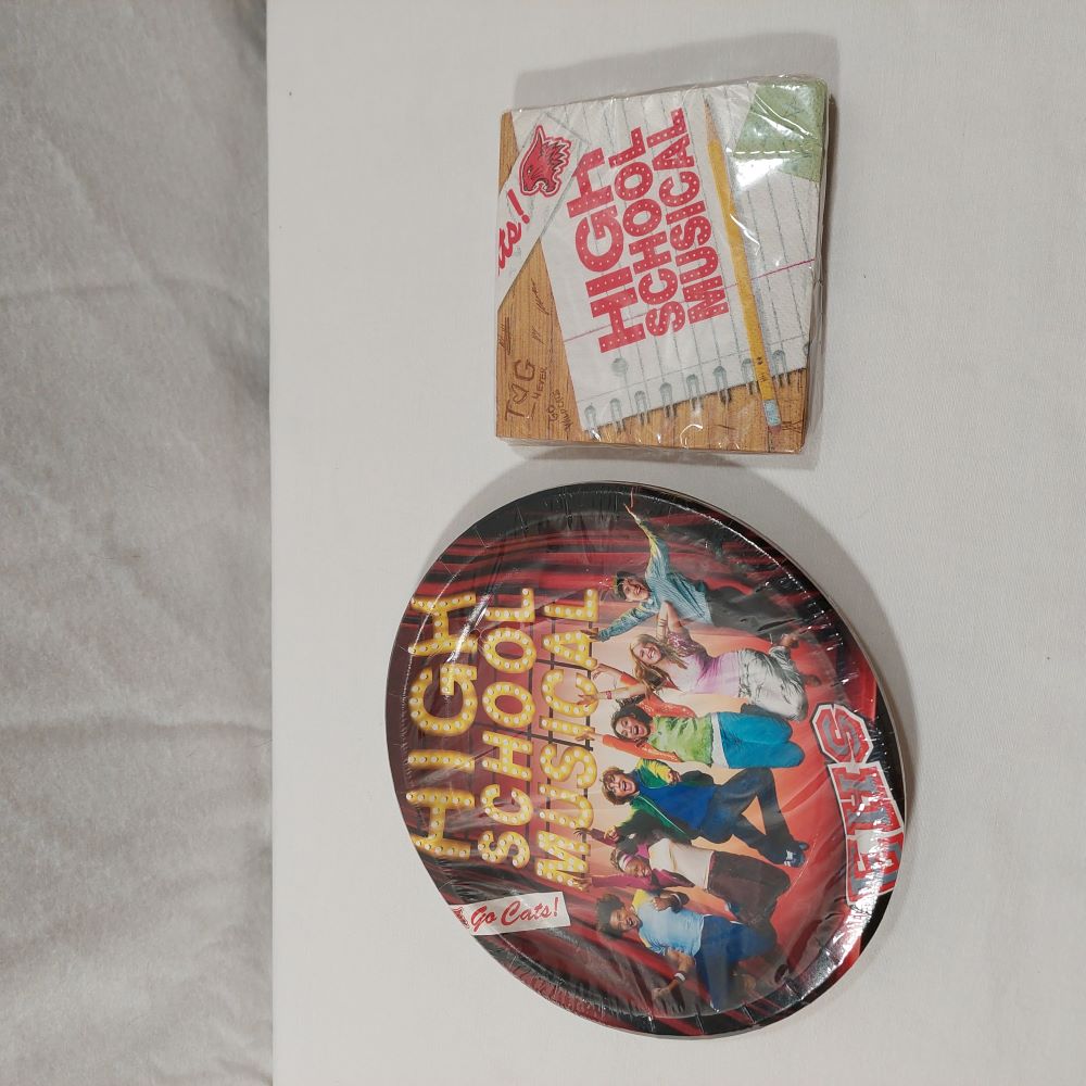 Disney High School Musical Paper Plates and Napkins