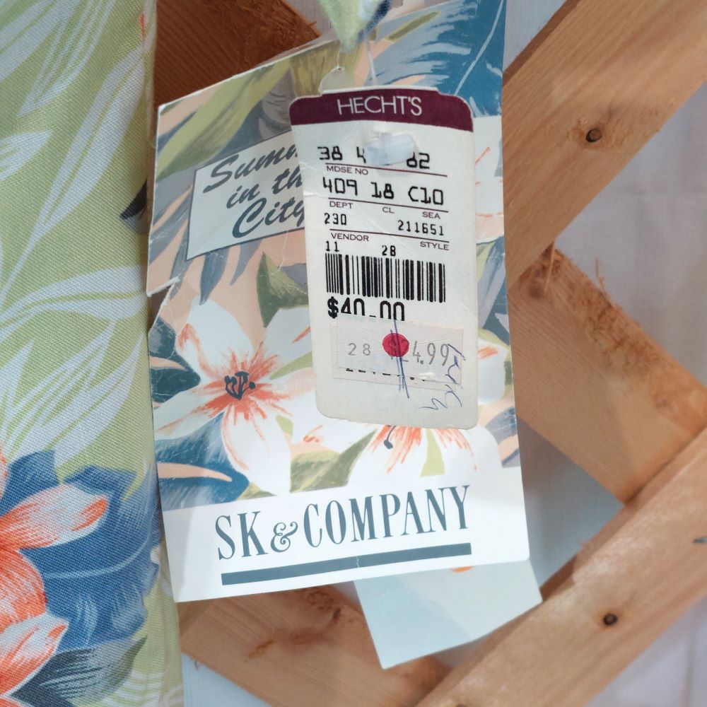 SK & Company Summer in the City Short Sleeve Blouse Size 6