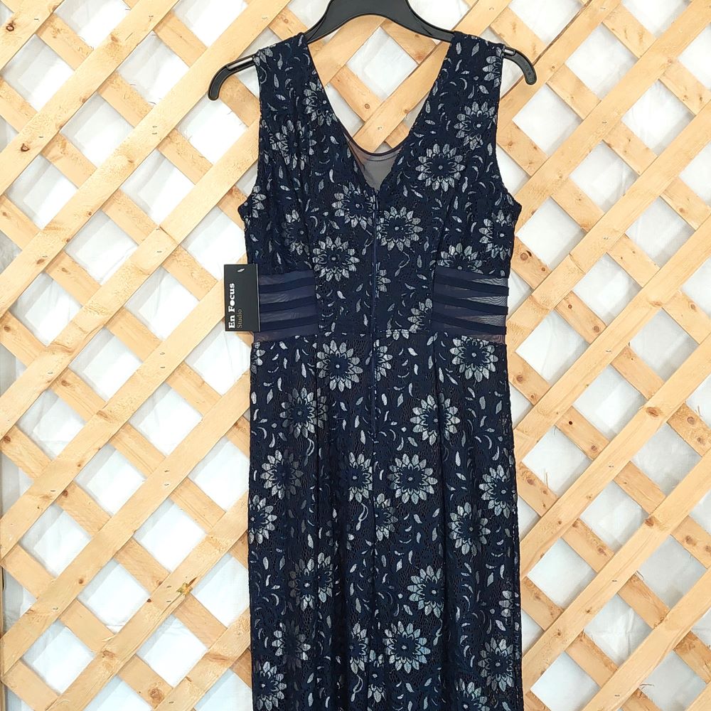 En Focus Studio Floral Sleeveless Maxi Dress Women's Size 6 Nearly Collectibles En Focus Studio Floral Sleeveless Maxi Dress Women's Size 6 Nearly Collectibles